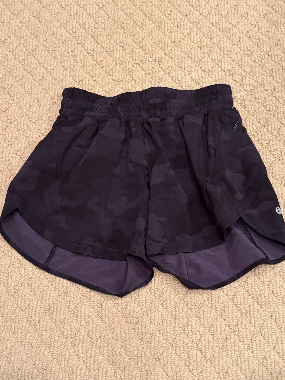 Lululemon Track That Black Camo Shorts | Size 6 | 5” | Like New - Picture 2 of 3